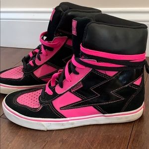 HighTop Pink & Black Punk Rose Sneaks